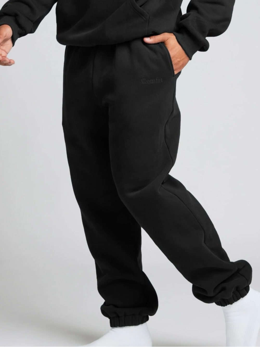 Comfrt Signature Joggers Sweatpants Unisex SZ L NWT Black